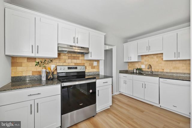 3112 ANNANDALE RD, Falls Church, VA 22042