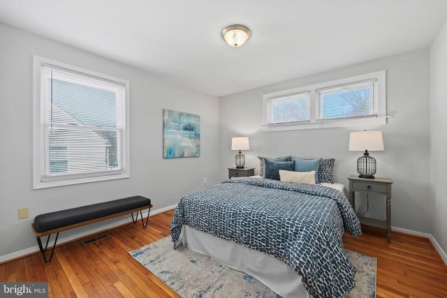 3112 ANNANDALE RD, Falls Church, VA 22042