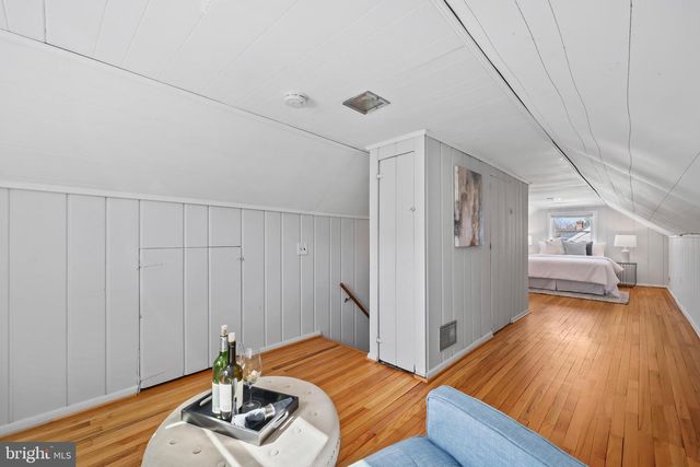 3112 ANNANDALE RD, Falls Church, VA 22042