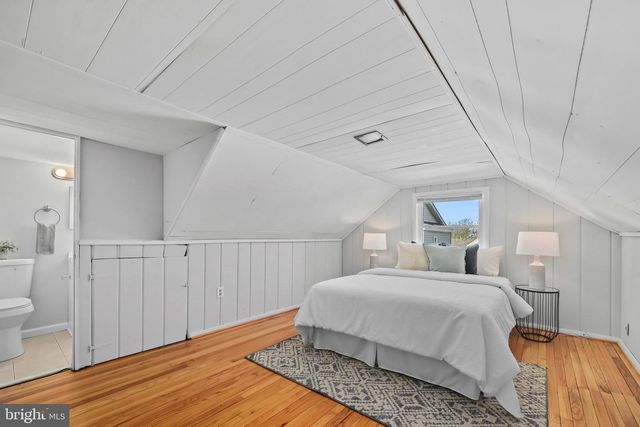 3112 ANNANDALE RD, Falls Church, VA 22042