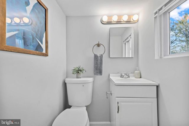 3112 ANNANDALE RD, Falls Church, VA 22042