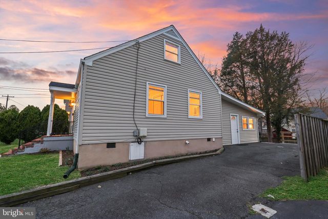 3112 ANNANDALE RD, Falls Church, VA 22042