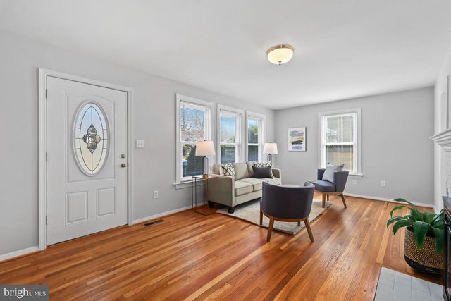 3112 ANNANDALE RD, Falls Church, VA 22042