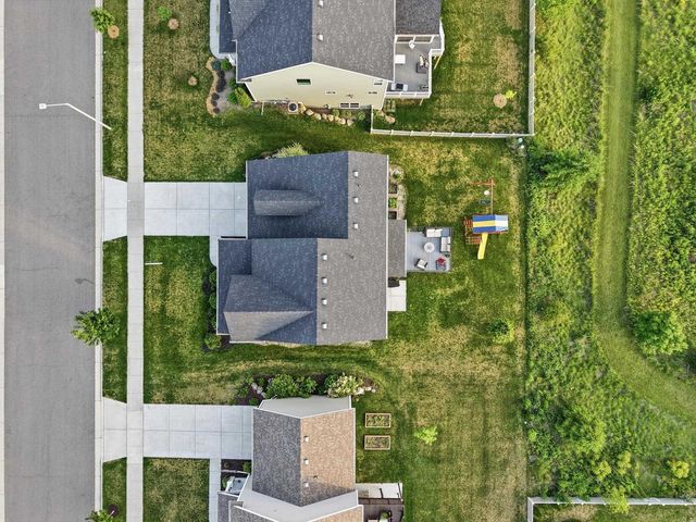 5326 N Peninsula Way, Mcfarland, WI 53558