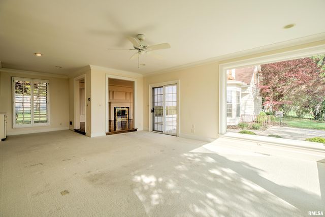 5014 N PROSPECT Road, Peoria Heights, IL 61616