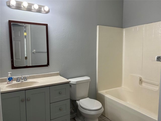 6431 CYPRESSDALE DRIVE 202, Riverview, FL 33578