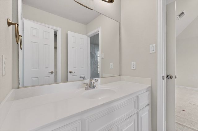 908 Heath Creek Drive, Desoto, TX 75115