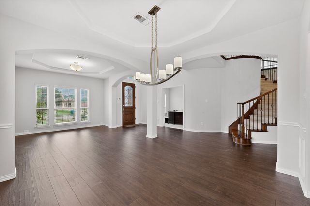 908 Heath Creek Drive, Desoto, TX 75115