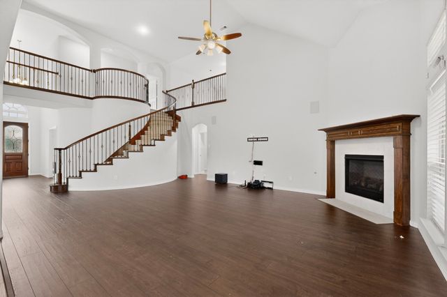 908 Heath Creek Drive, Desoto, TX 75115