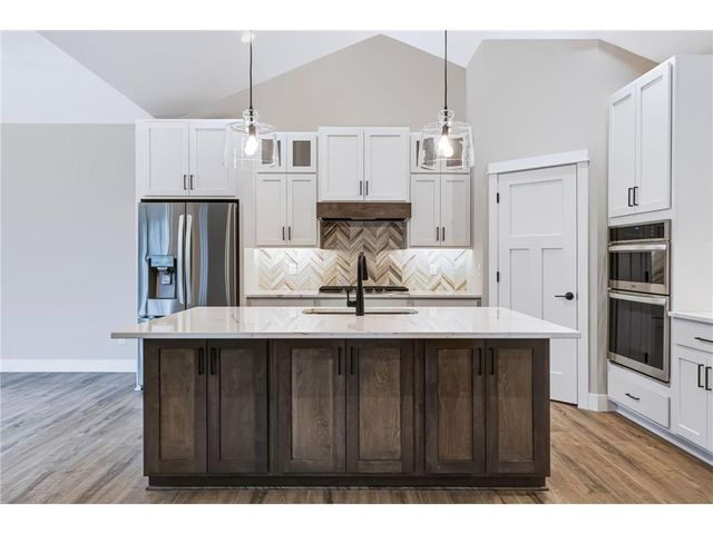 1189 60th Street, Hudson, WI 54016