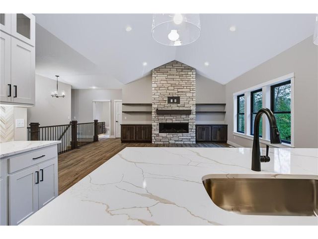 1189 60th Street, Hudson, WI 54016