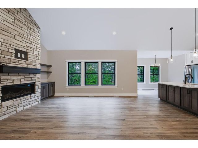1189 60th Street, Hudson, WI 54016