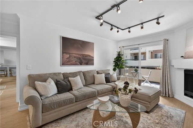 5550 Owensmouth 123, Woodland Hills (los Angeles), CA 91367