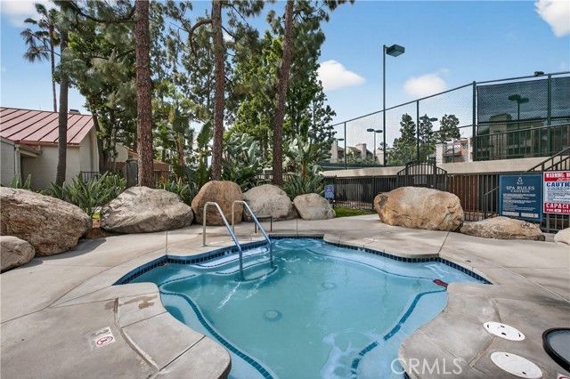 5550 Owensmouth 123, Woodland Hills (los Angeles), CA 91367