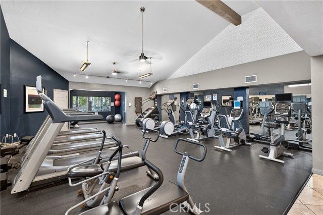 5550 Owensmouth 123, Woodland Hills (los Angeles), CA 91367