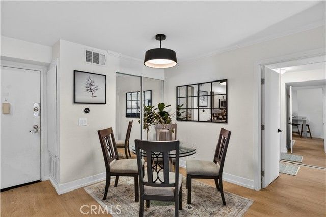 5550 Owensmouth 123, Woodland Hills (los Angeles), CA 91367