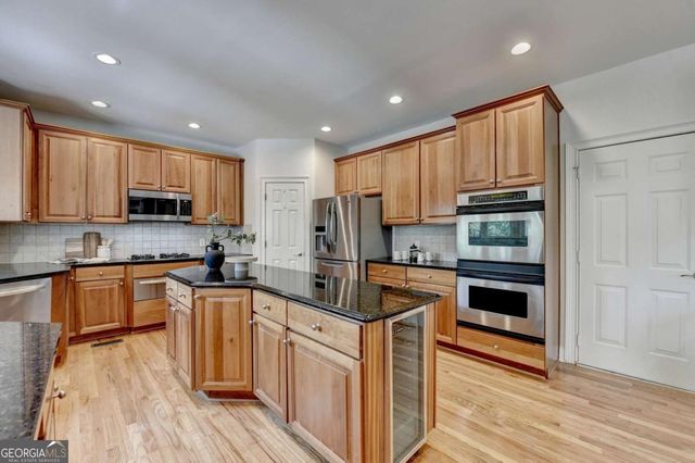 4735 Prestbury Drive, Suwanee, GA 30024