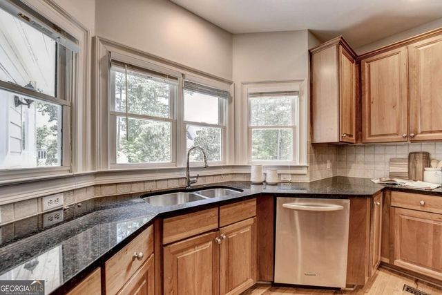 4735 Prestbury Drive, Suwanee, GA 30024