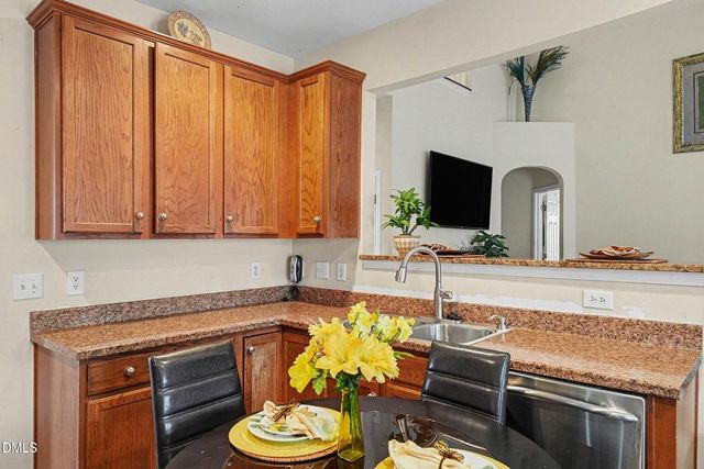 504 Thistlegate Trail, Raleigh, NC 27610