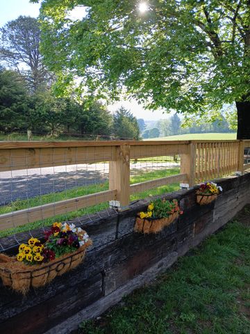 5110 Rich Patch RD, Covington, VA 24426