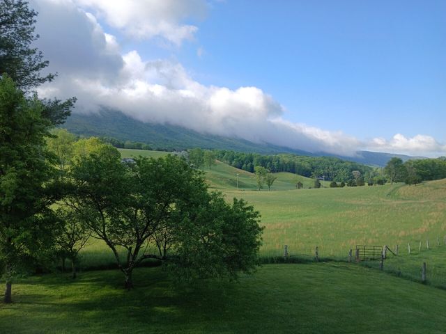 5110 Rich Patch RD, Covington, VA 24426