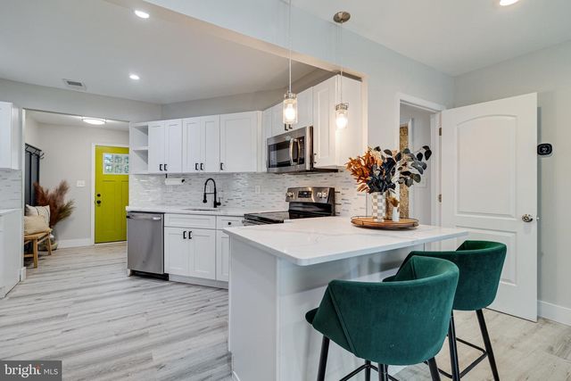 5063 LERCH DR, Shady Side, MD 20764
