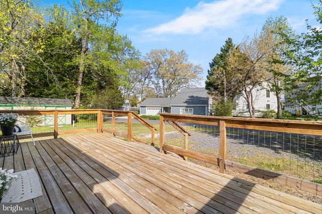 5063 LERCH DR, Shady Side, MD 20764