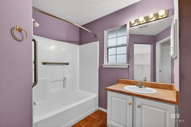 11541 Maple Court, Daphne, AL 36526