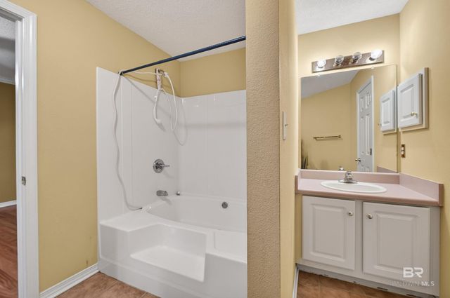 11541 Maple Court, Daphne, AL 36526