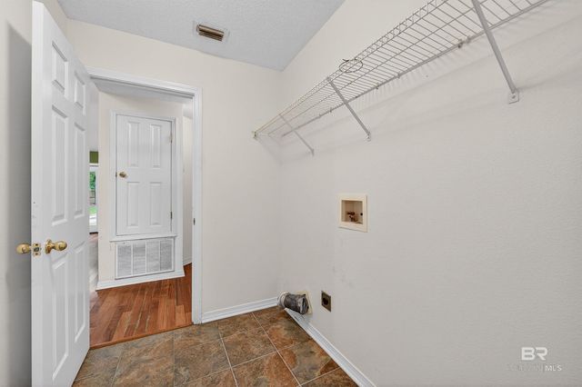 11541 Maple Court, Daphne, AL 36526
