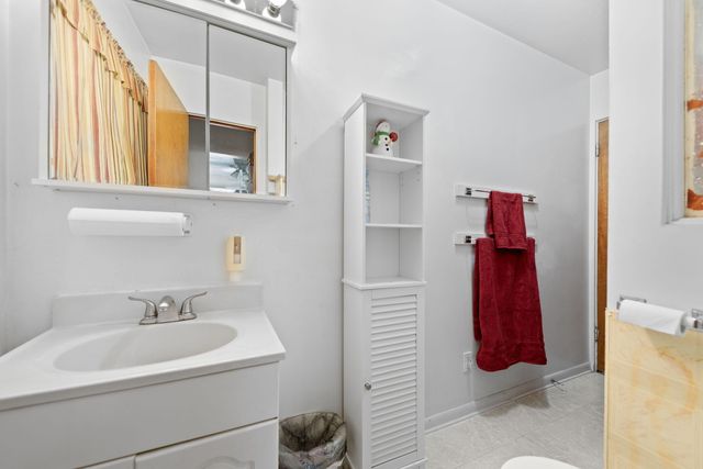 3932 E 14th Avenue, Gary, IN 46403