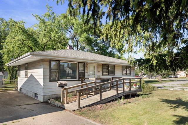 3932 E 14th Avenue, Gary, IN 46403