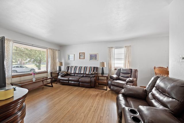 3932 E 14th Avenue, Gary, IN 46403