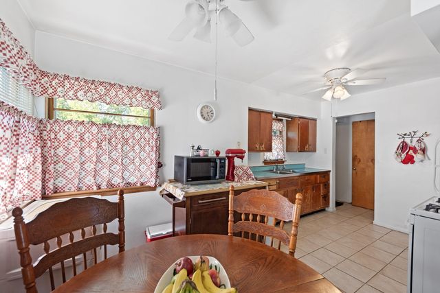 3932 E 14th Avenue, Gary, IN 46403