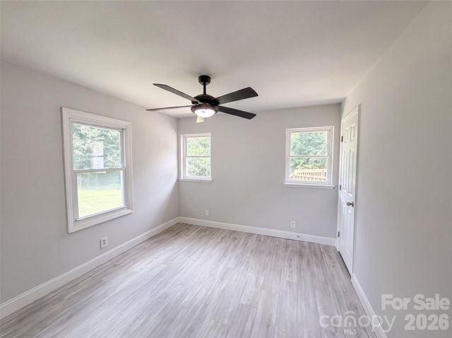 704 Morningside Drive, Mount Holly, NC 28120