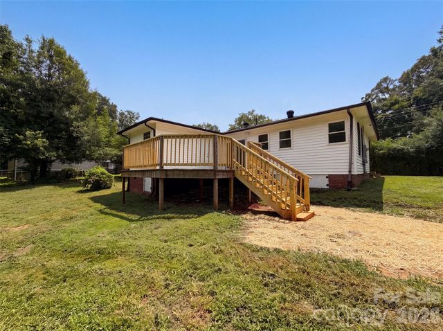 704 Morningside Drive, Mount Holly, NC 28120