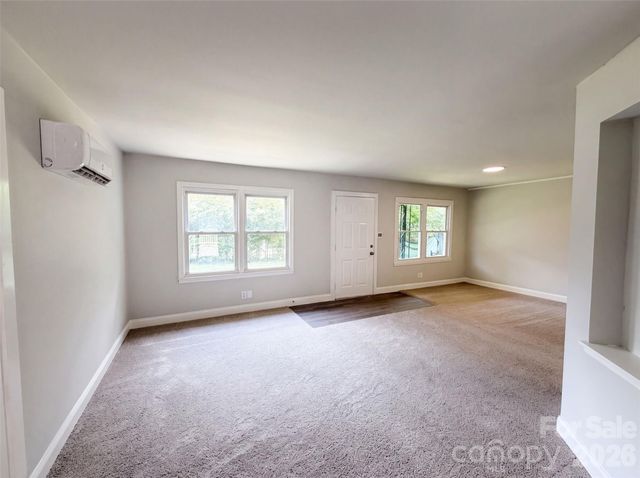 704 Morningside Drive, Mount Holly, NC 28120