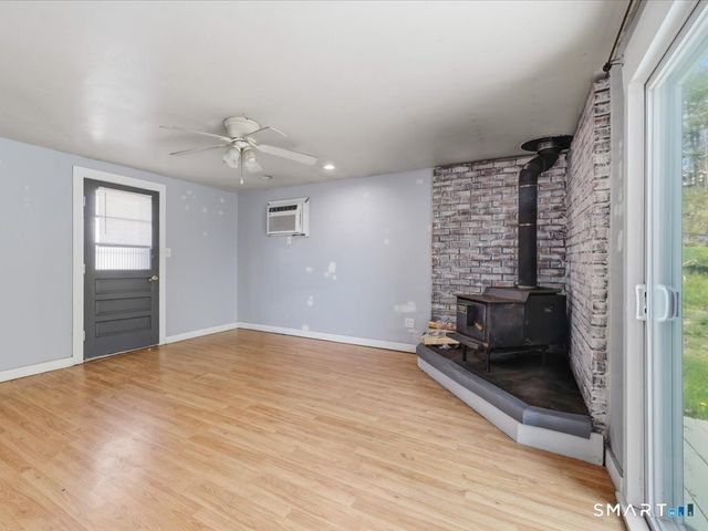 16 Grandview Terrace, Portland, CT 06480