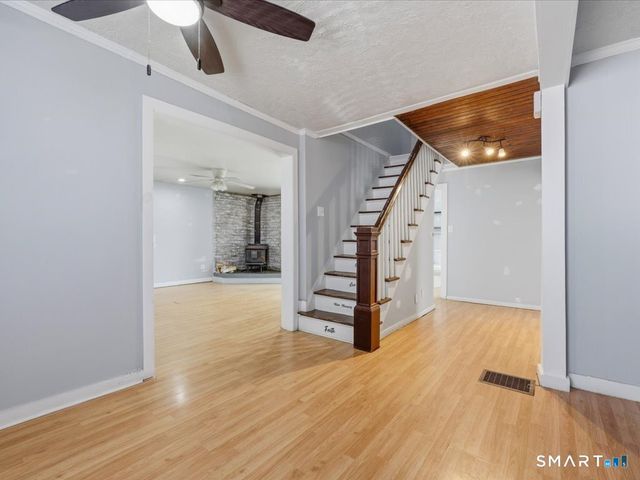 16 Grandview Terrace, Portland, CT 06480