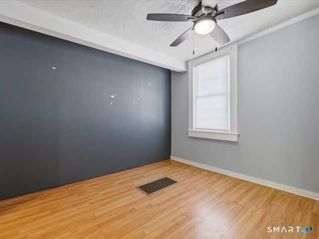 16 Grandview Terrace, Portland, CT 06480