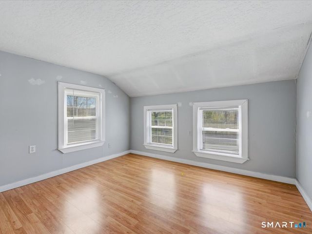 16 Grandview Terrace, Portland, CT 06480