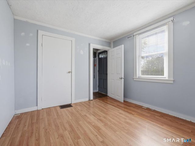 16 Grandview Terrace, Portland, CT 06480