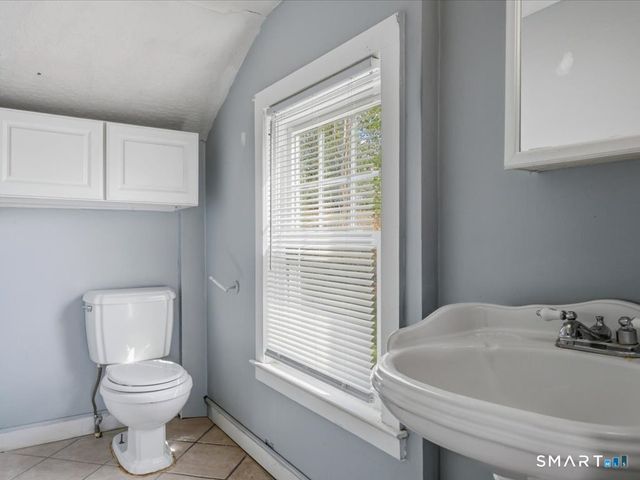 16 Grandview Terrace, Portland, CT 06480