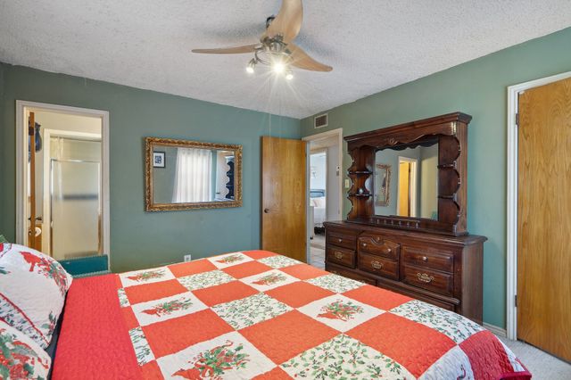 15950 Cherokee Trail, Kemp, TX 75143