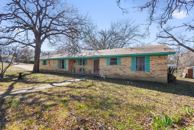 15950 Cherokee Trail, Kemp, TX 75143