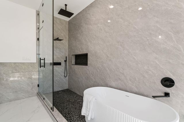 5734 N Braeswood Boulevard, Houston, TX 77096