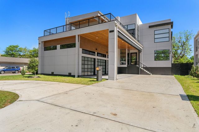 5734 N Braeswood Boulevard, Houston, TX 77096