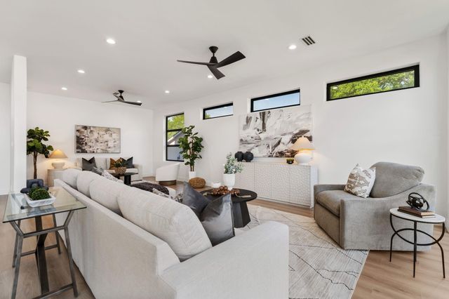 5734 N Braeswood Boulevard, Houston, TX 77096