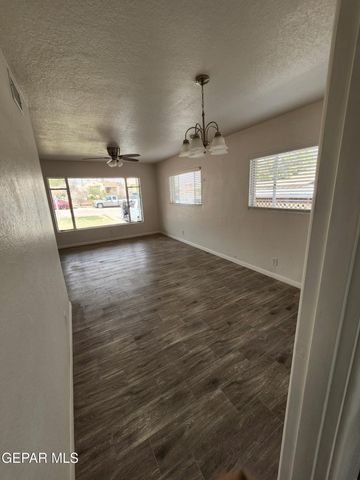 2408 PORTLAND Avenue, El Paso, TX 79930