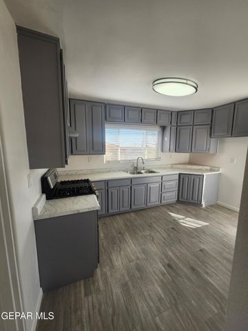 2408 PORTLAND Avenue, El Paso, TX 79930